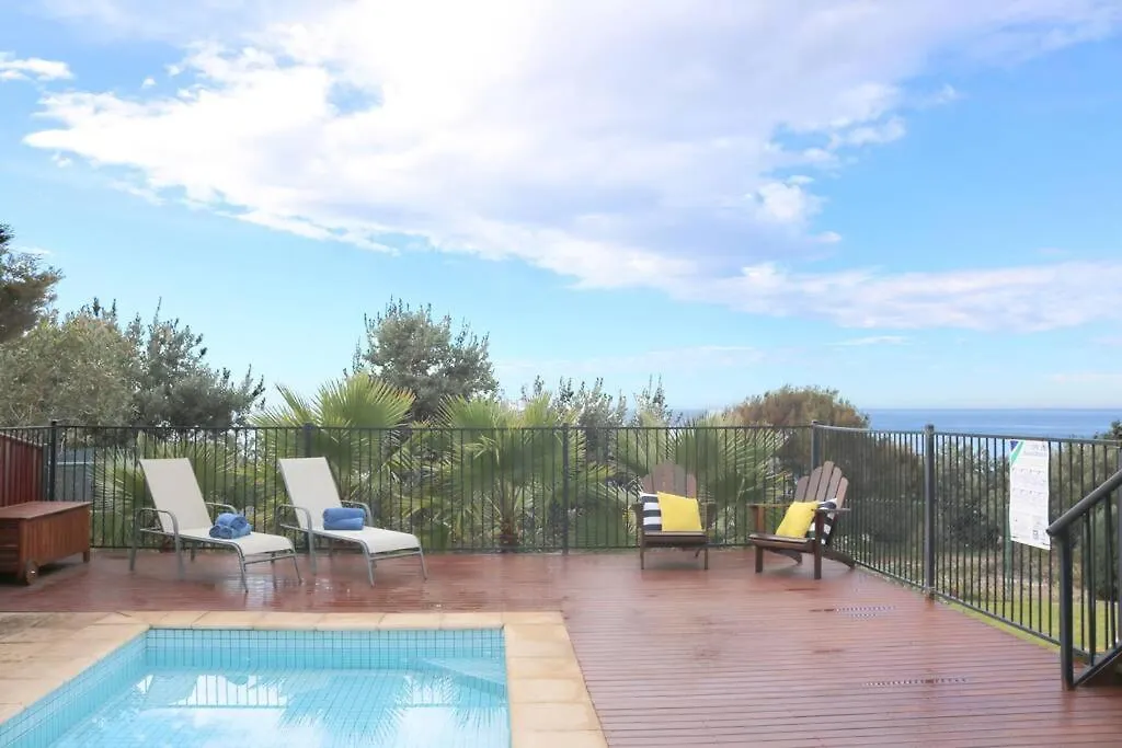 Villa Paradiso - 5 Bed - Beach Access - Pool Tura Beach 0*,  Australia